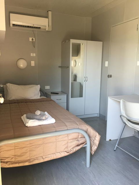 Wellshot Hotel - Click Find 1
