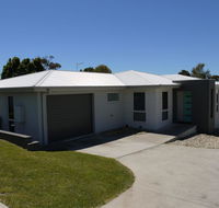 Westwood Villas - Bridport - Click Find