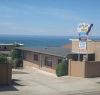 Whale Fisher Motel - Click Find