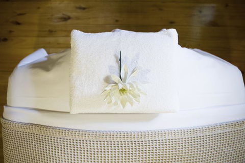 White Lotus Day Spa - Bet 4u 2