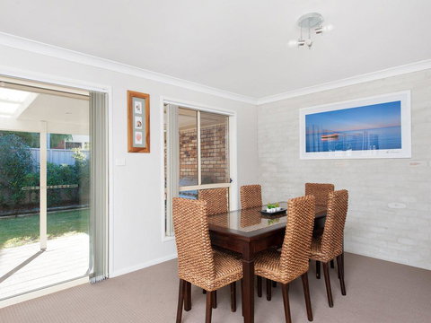 White Sands @ Fingal Bay - Bet 4u 2