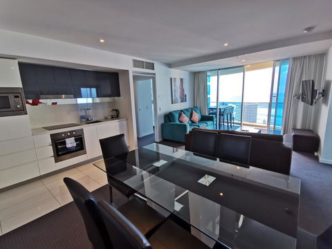Widest Ocean View And Balcony Luxury Apt - DBD 1