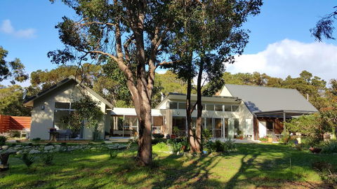 Wilderness House - Click Find 0