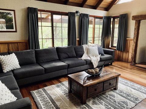 William Bay Cottages - Click Find 1