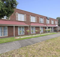 William Dutton Motel - Click Find