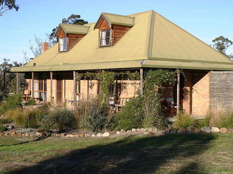Wind Song Bed & Breakfast - Lavinia 1