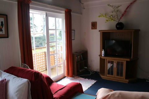 Wind Song Mountain Retreat - Click Find 0