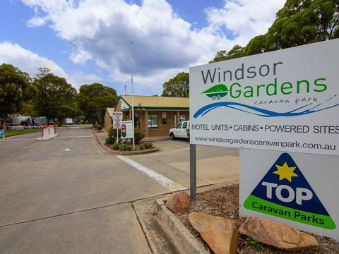 Windsor Gardens Caravan Park - Bridge Guide 1