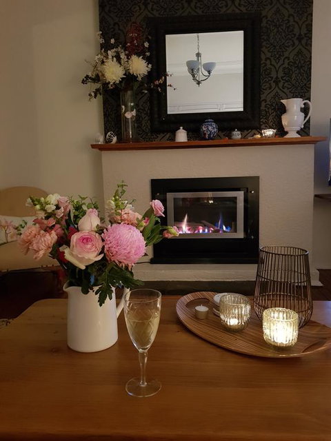 Winston Cottage At Three Sisters - Bet 4u 2