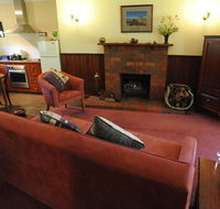 Wintarni Olives Cottage - Click Find