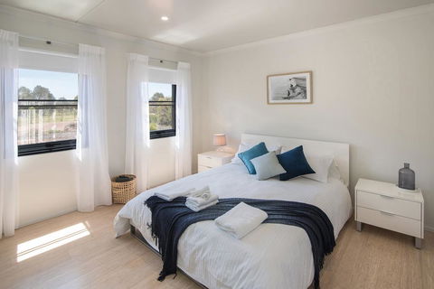 Wirraway Luxury Chalet - Bet 4u 3