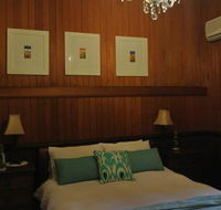 Wiss House Bed  Breakfast - Click Find
