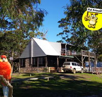 Wolfes Landing Eco Stay - Click Find