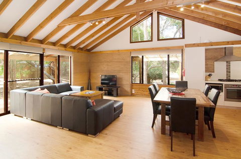 Woodstone Possum Cottage - DBD 3