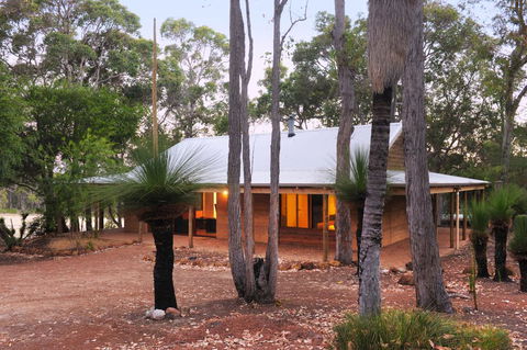 Woodstone Possum Cottage - DBD 0