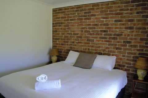 Woolshed Hill Estate - Click Find 3