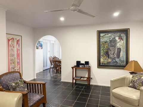 Woorim Secluded Palms Cottage - Bridge Guide 3