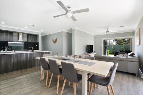 Wowly Waters - Pet Friendly - 1 Min Walk To Beach - Bet 4u 2