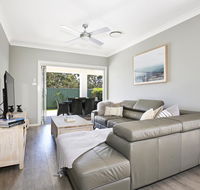 Wowly Waters - Pet Friendly - 1 Min Walk to Beach - Bet 4u