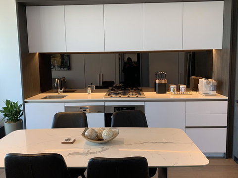 Xu's Residence@No.1 Collins Wharf - Bet 4u 2