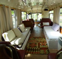 Yamba Hinterland bush retreat - Vintage bus stay - Click Find