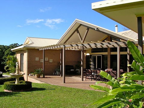 Yarrahapinni Homestead - Click Find 0