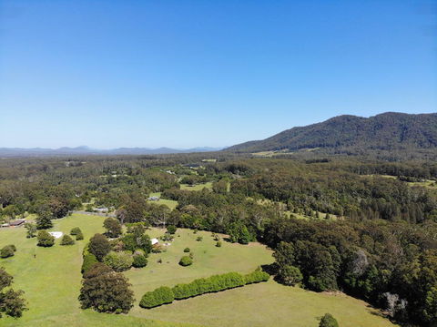 Yarrahapinni Homestead - Click Find 2