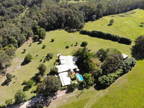 Yarrahapinni Homestead - Click Find 1