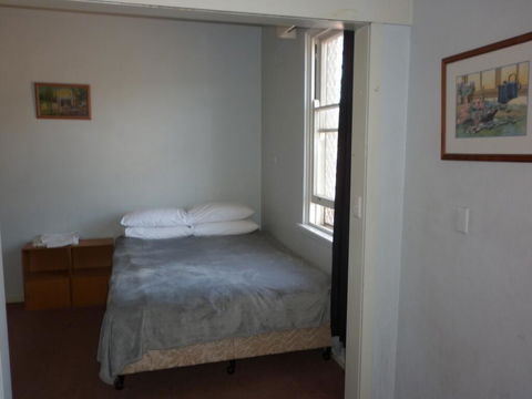 Young Budget Accommodation - Click Find 0