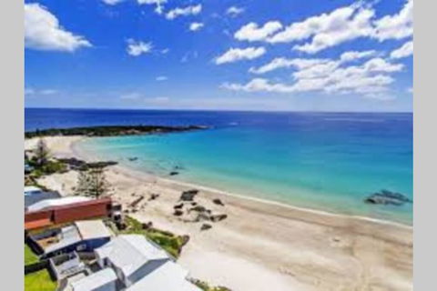 Zoo Villas: Villa Giraffe - Central Wynyard - Bet 4u 0