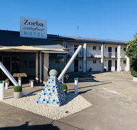 Zorba Waterfront Motel - Click Find