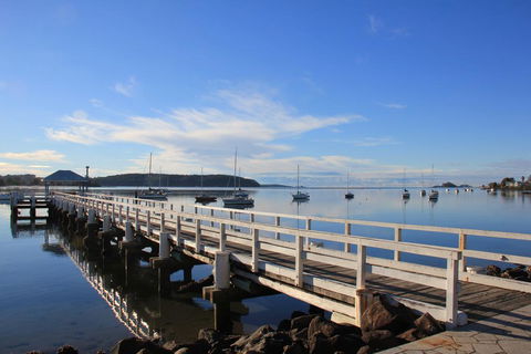 Zorba Waterfront Motel - Click Find 1