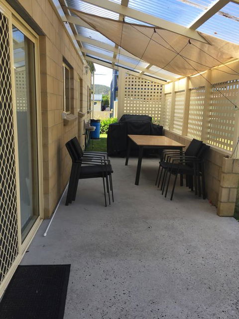 Rose Cottage Sisters Beach Accommodation - Click Find 1