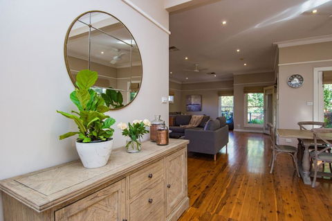 Hillsborough - Luxury, Boutique Accommodation - Bet 4u 1