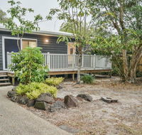 Currimundi Beach House - 1min to Currimundi Lake  Beach - Click Find