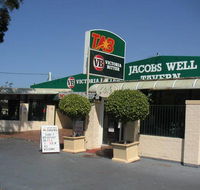 Jacobs Well Bayside Tavern - Click Find
