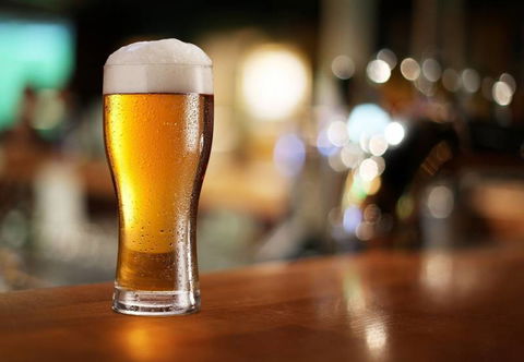Lake Macquarie Hotel - Click Find 1