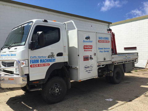 Dennis Hardaker Field Service - Click Find 0