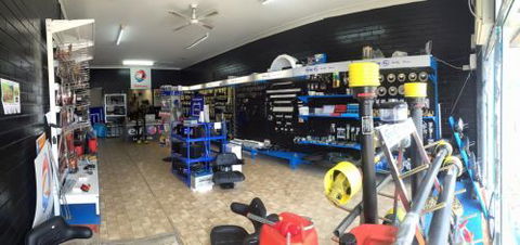 Farmers Hardware - DBD 0