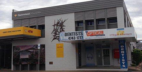 18004Teeth Dentists - Click Find 0