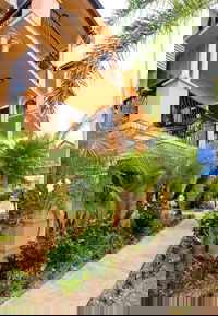 Central Plaza Apartments