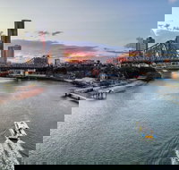 Central Brunswick Apartment Hotel - Bet 4u