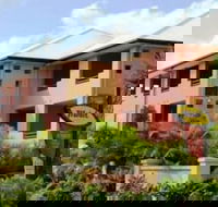 Kacys Bargara Beach Motel - Click Find