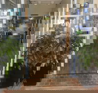 Mariners Court Hotel - Bridge Guide