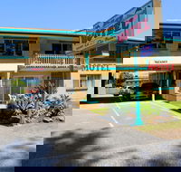 Bay Motel - Click Find