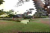 Barristers Block Vigneron Villa