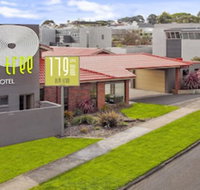 Elm Tree Motel - Click Find