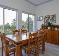 Ninderry Manor Luxury Retreat - Click Find