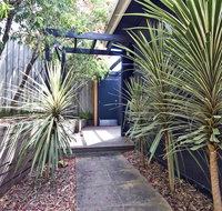 Lornebeach Apartments - Click Find