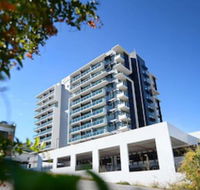 Oaks Gladstone Grand Hotel - Click Find